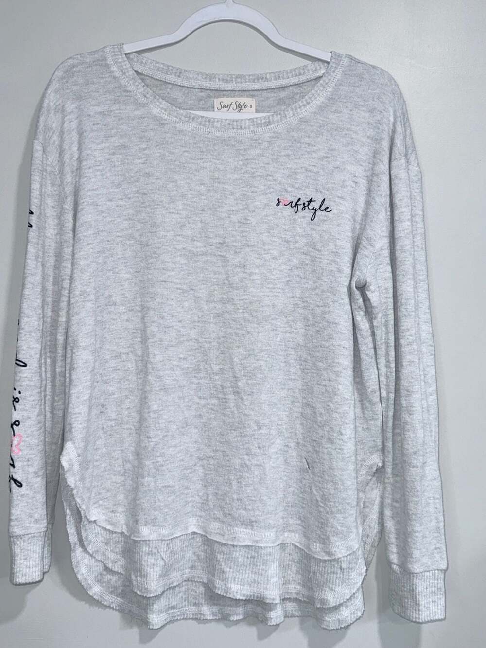 Surf Style Women's Long Sleeve Crewneck Sweatshirt